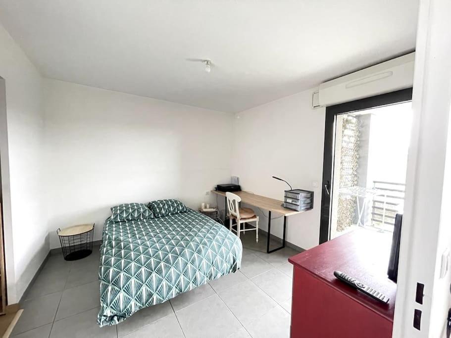 Spacieux T2 + Parking A 5 Min D'Aix Apartment Aix-en-Provence Exterior photo