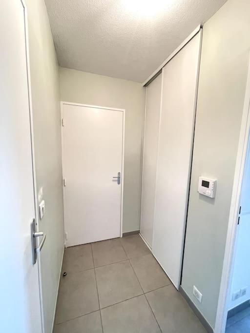 Spacieux T2 + Parking A 5 Min D'Aix Apartment Aix-en-Provence Exterior photo